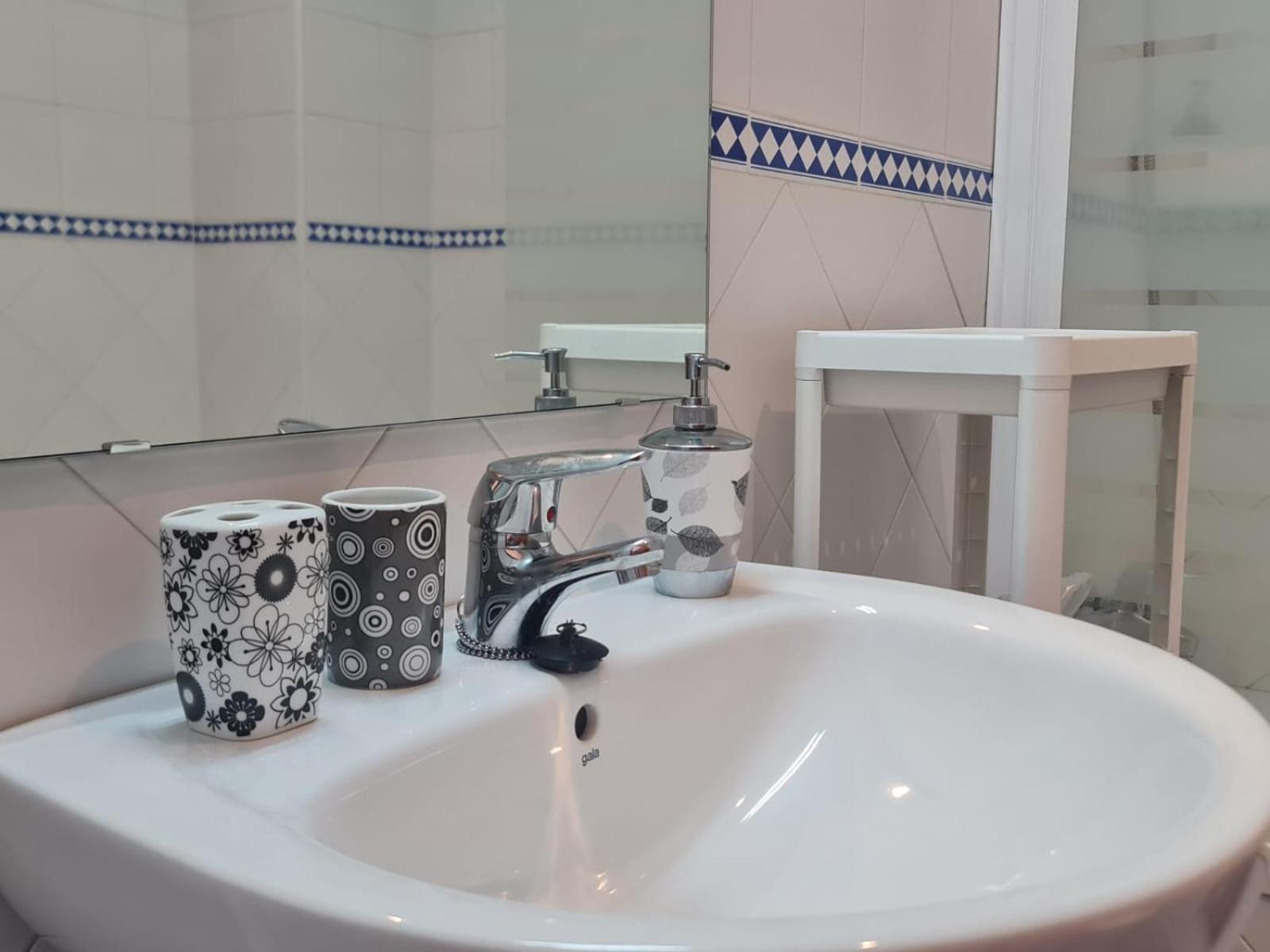 Apartament Lux Abril Sewilla Zewnętrze zdjęcie